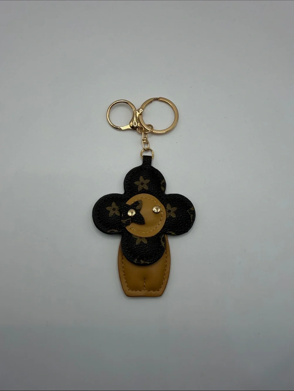 1408. Black & Tan Leather Vivi Keychain
